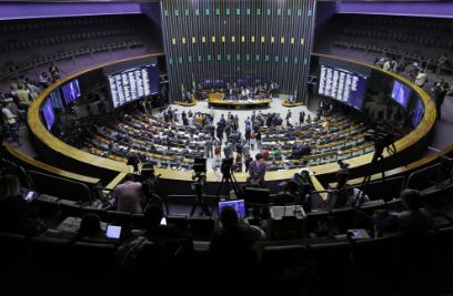 Plenário pode votar MP que refinancia dívidas tributárias federais de pessoas físicas e empresas